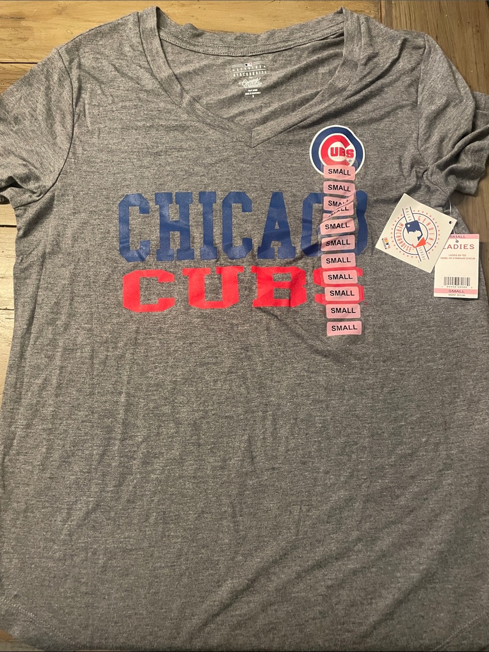Chicago Cubs Women's Gray Short-Sleeve Tee